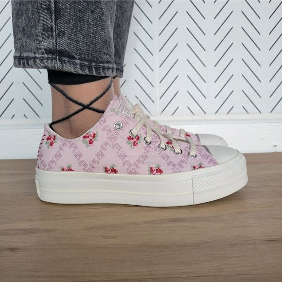 ❤️Chuck Taylor All Star Lift Platform Cross Stitch 7.5 Women Shoes Pink A13660C - Picture 3 of 13